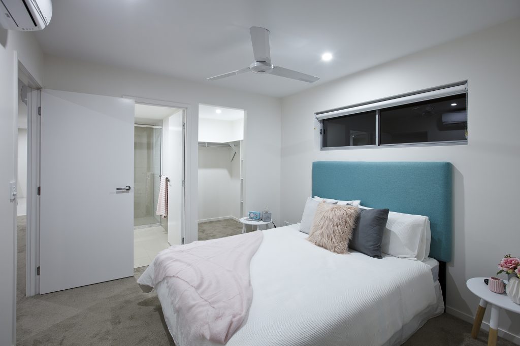 Oxley Road, Corinda